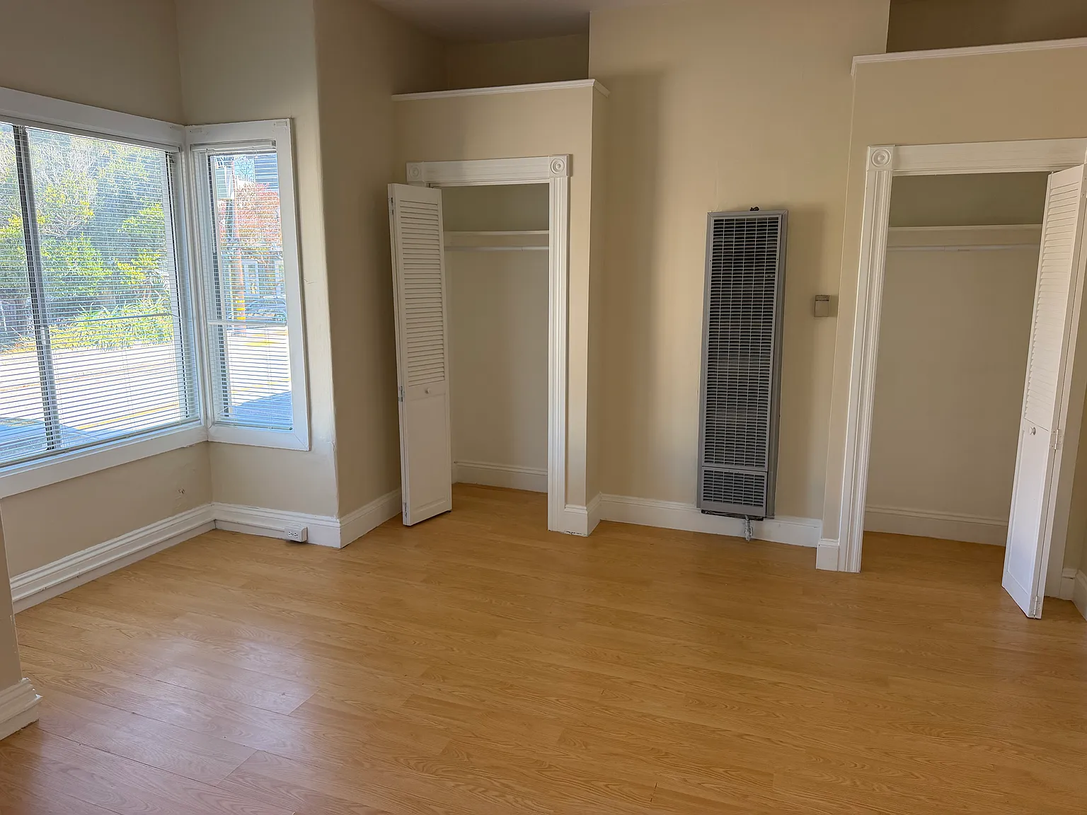 Studio, 500 sqft, $3,150 — Photo 2