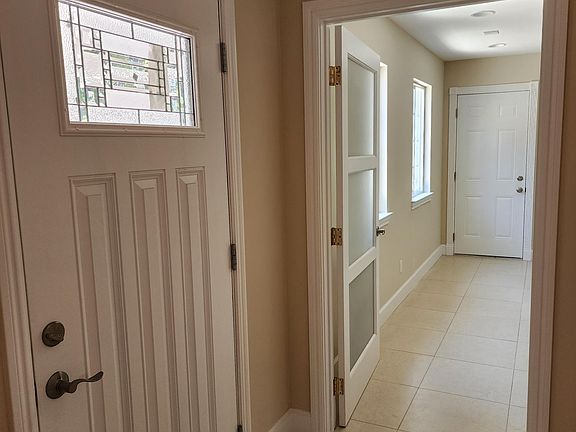 4th image of 507 Santa Clara Ave