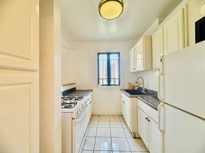 1640 Metropolitan Avenue #6G, Bronx, NY, 10462