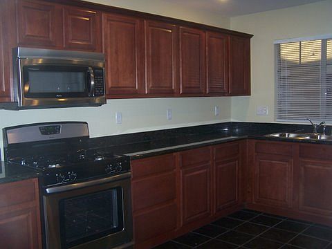 5th image of 327 Mali Heights Ct