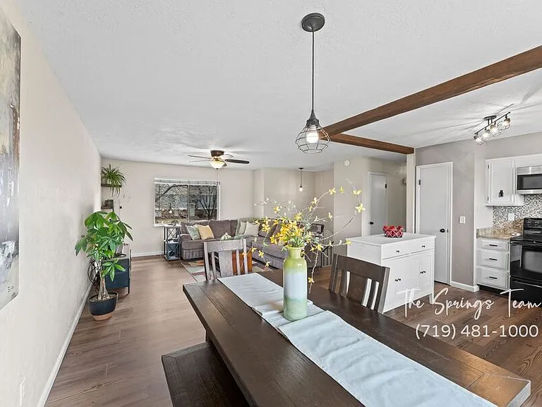 1730 Hathaway Dr — Photo 12