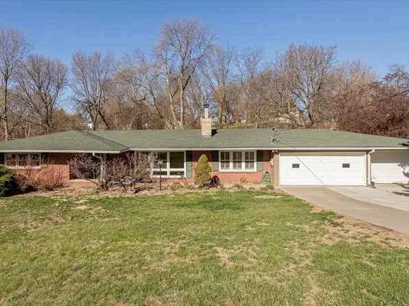 106 Brentwood Hts, Council Bluffs, IA 51503