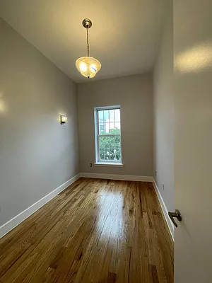 Rented by Greenrock Management | media 36