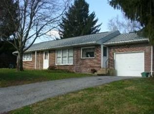 10 Fairview Ave, Marietta, PA 17547