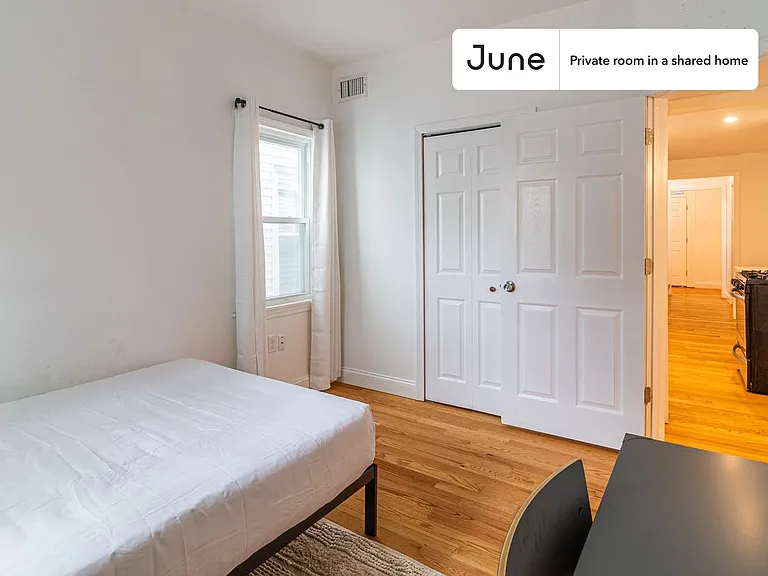29 Alston St #C — Photo 3