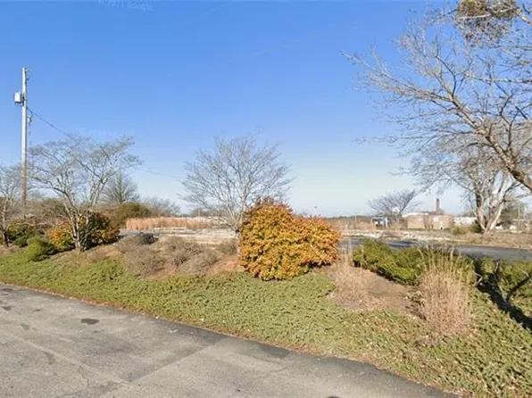 573 S Elm St, Commerce, GA 30529