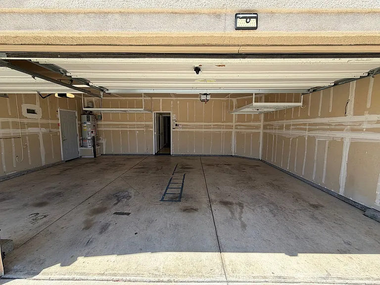 6425 Rabbit Hollow Way — Photo 31