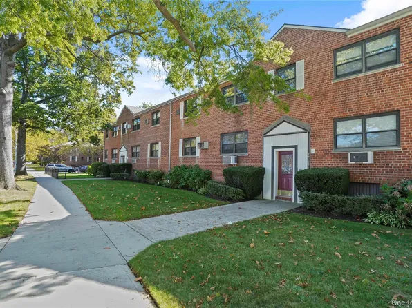 84-18 155th Avenue image 22 of 26