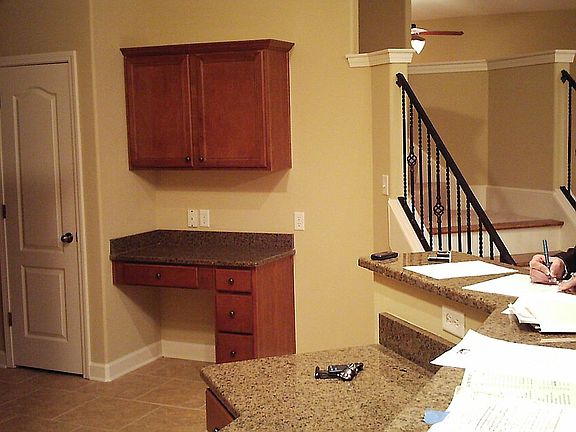 3rd image of 3824 Park Creek Dr