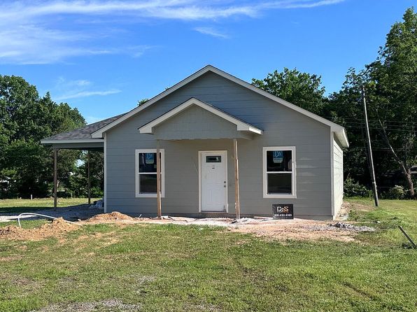 902 W Main St