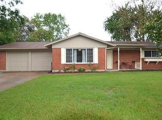 7405 Maple Dr, North Richland Hills, TX 76180