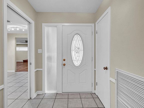 4th image of 238 Forest Dr