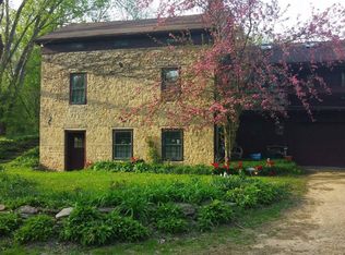 8612 Burr Oak Rd, Roscoe, IL 61073