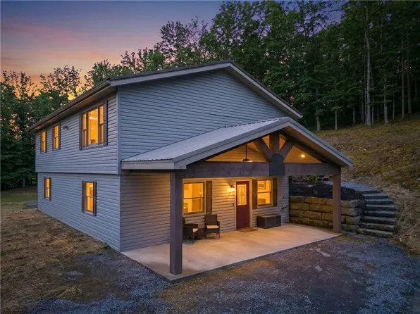 1024 Warren Rd, Franklin, PA 16323