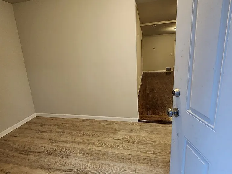 351 Porter St — Photo 6