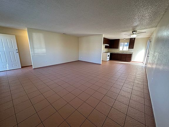 4th image of 13915 Spruce St APT C