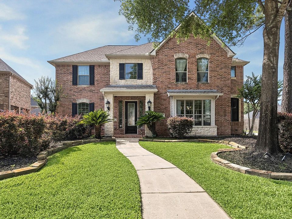 1st image of 15410 Stone Gables Ln