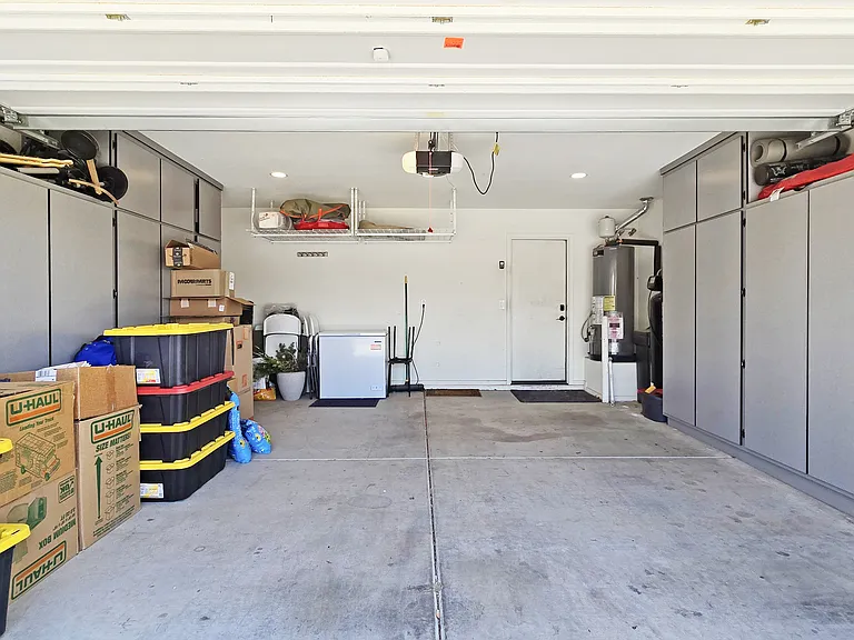3913 S 185th Ln — Photo 28