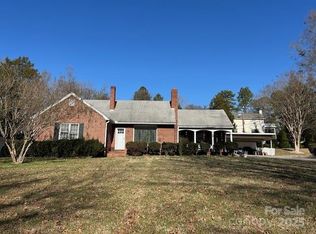 916 Maple Ave, Salisbury, NC 28144