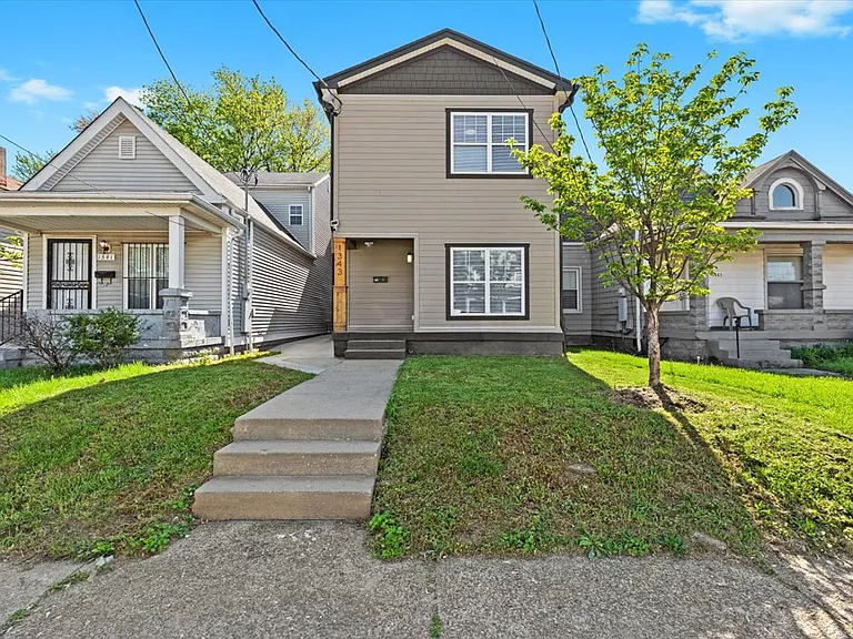 1343 S Preston St — Photo 2