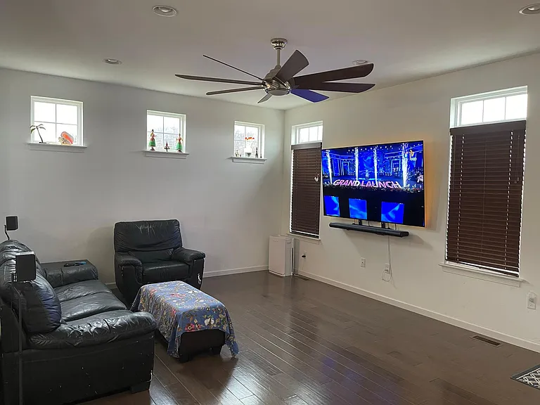 1564 Zestar Dr — Photo 7