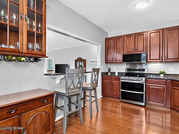 3rd image of 1411 Amberlin Ln