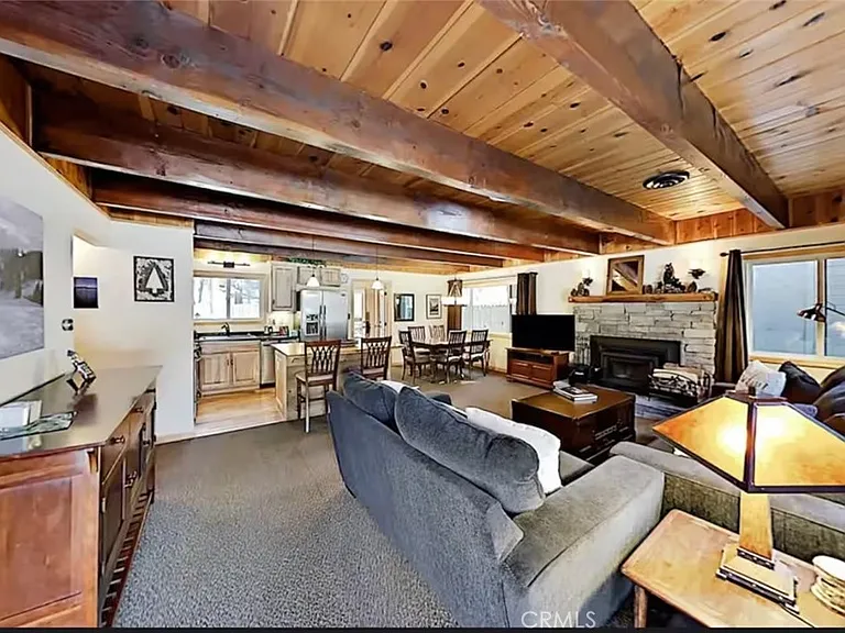 637 Saint Moritz Dr — Photo 4