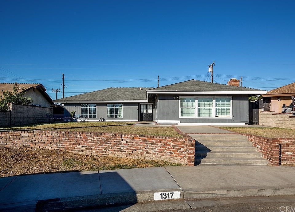 1st image of 1317 Baywood Ave