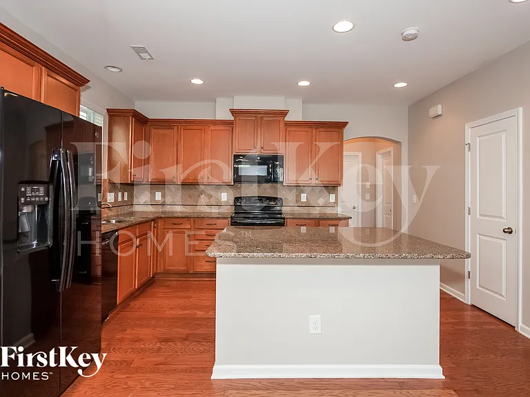19017 Park Terrace Ln — Photo 5