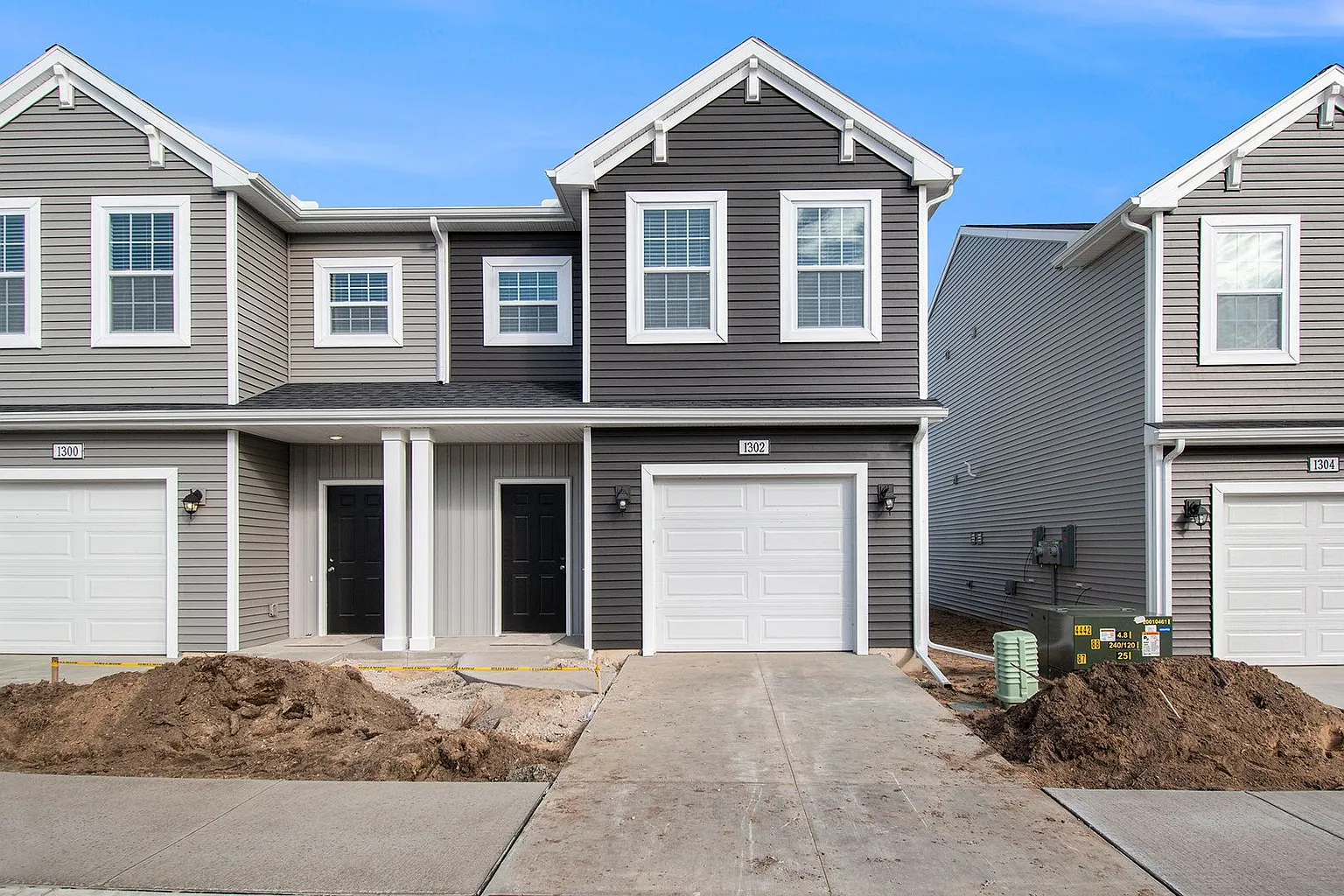 1310 Trailview Dr photo 1