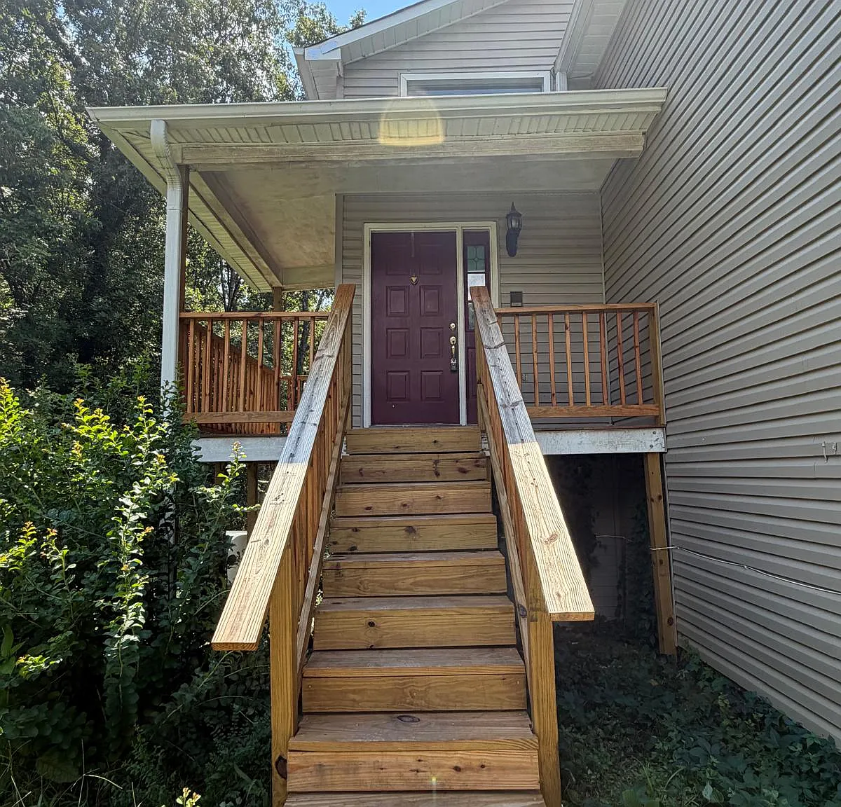 516 Carrsbrook Road Southeast - 1 — Photo 2