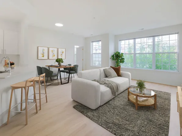 Four Avenue image 7 of 69