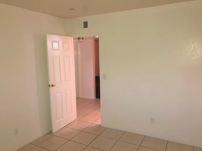4711 Convaire Ave #3 — Photo 7