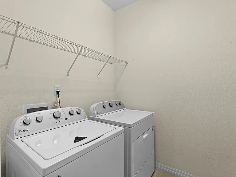 1452 Cabot Dr — Photo 29