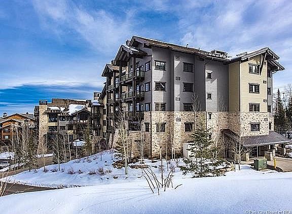 3rd image of 8886 Empire Club Dr #203