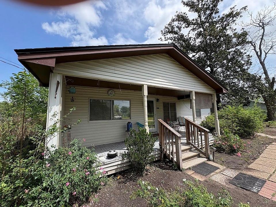 1st image of 805 Beauty St