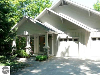3943 W Cheney Woods Trl, Maple City, MI, 49664