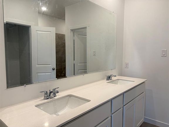 3rd image of 9004 SW 19th St