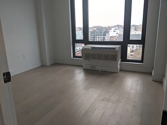 Rented by Bushburg | media 49