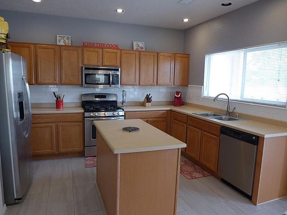 5th image of 1112 Makian Pl NW