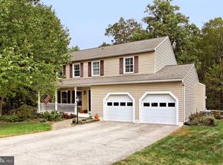 404 Gary Ct, Sterling, VA 20164