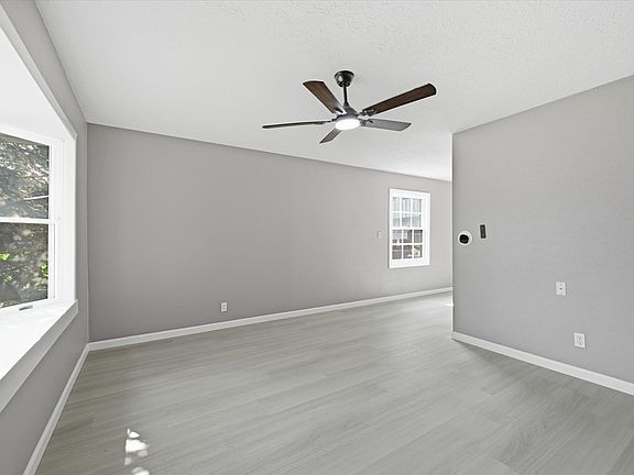 4th image of 3547 145th St