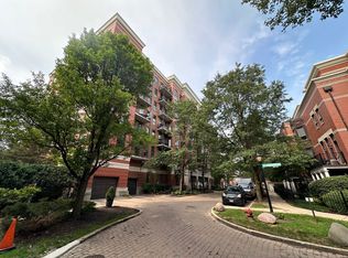 343 W Old Town Ct APT 408, Chicago, IL 60610