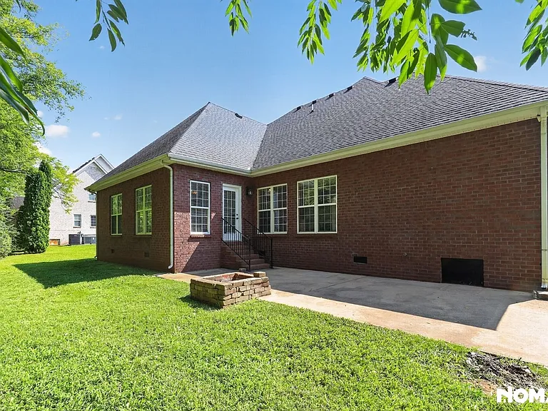 2710 United Dr — Photo 31