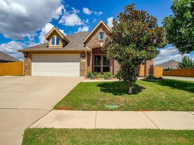 8237 Spitfire Trl, Aubrey, TX, 76227