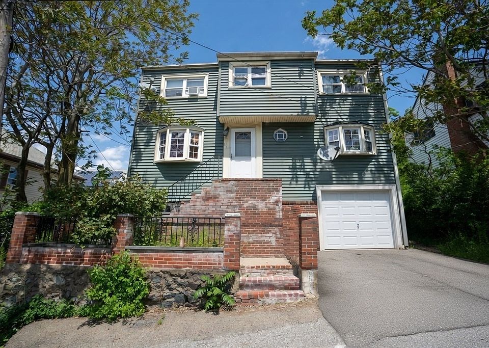 1st image of 38 Tiverton Rd