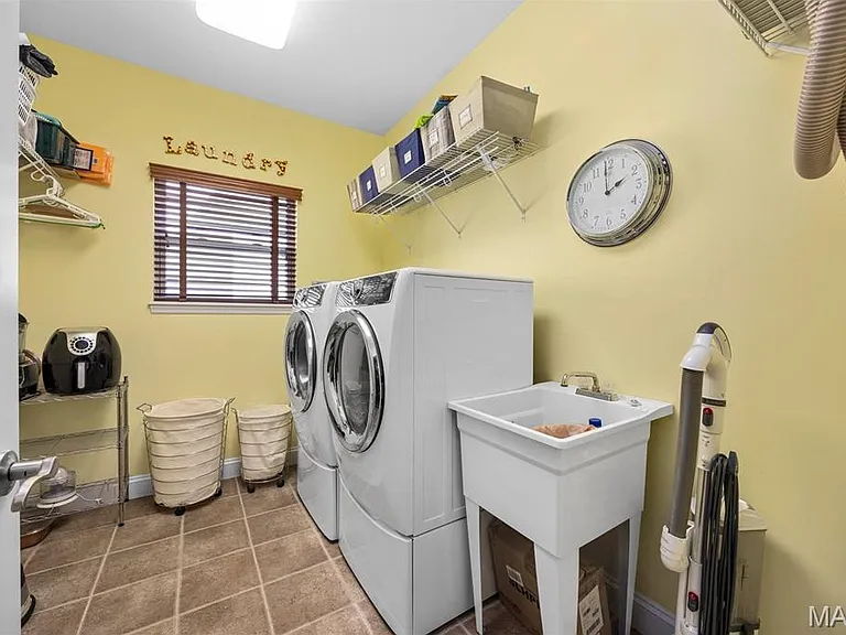 26 Milton Brennan Manor Ct — Photo 28