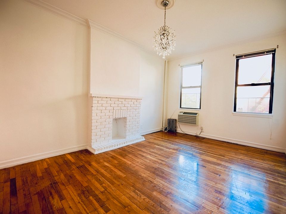 1st image of 76 Saint Marks Pl APT 1A