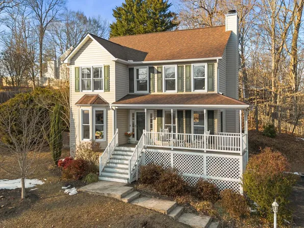 42 Lawhorn Rd, Stafford, VA 22554