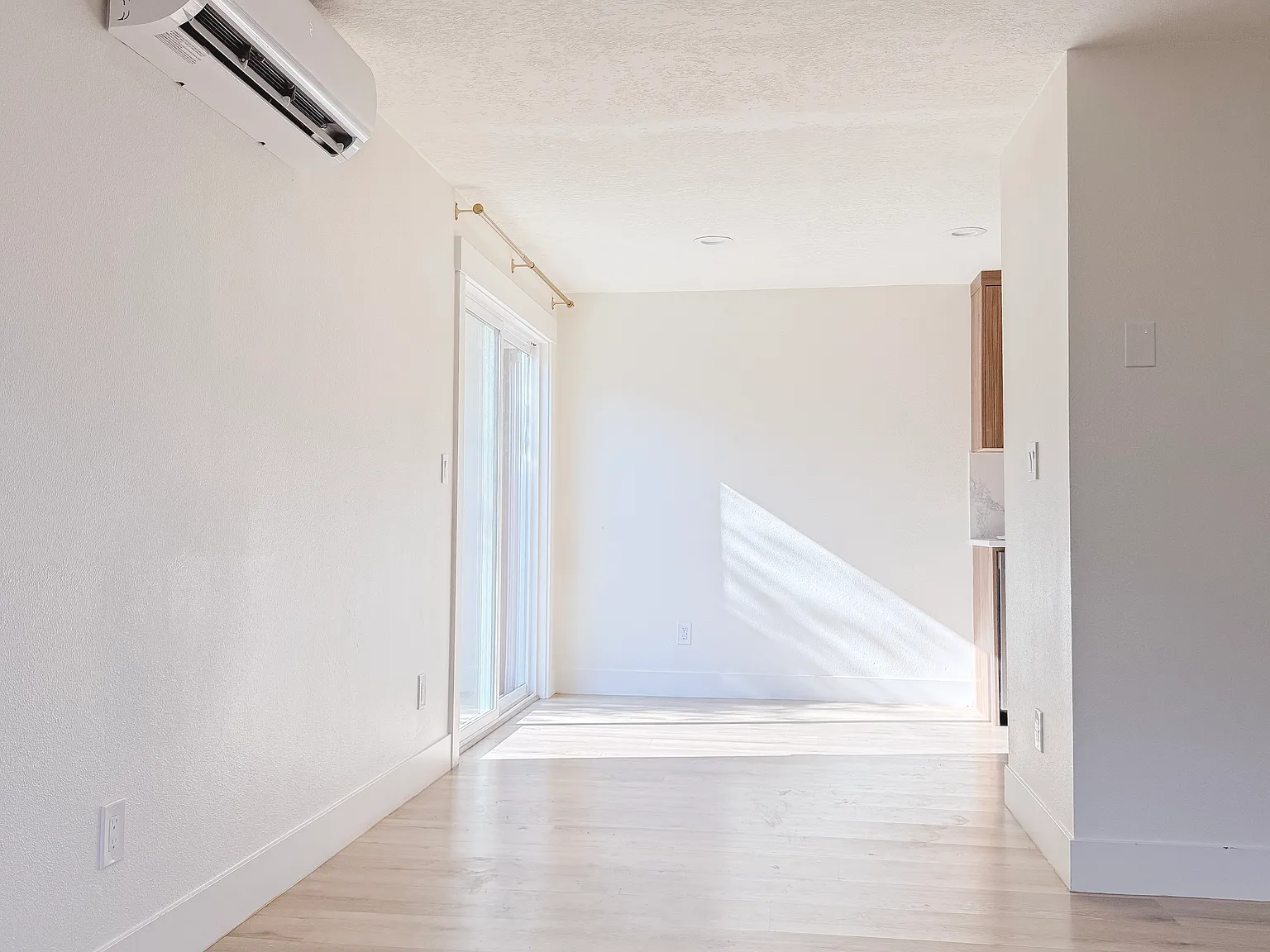 2 bed, 780 sqft, $2,000 — Photo 4